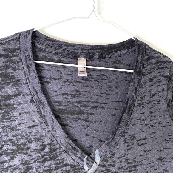 Godsmack Grey Graphic V-Neck Tee - Picture 3 of 5